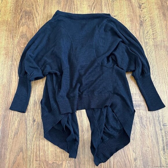 Aritzia Wilfred linen blend Cardigan - Picture 5 of 5